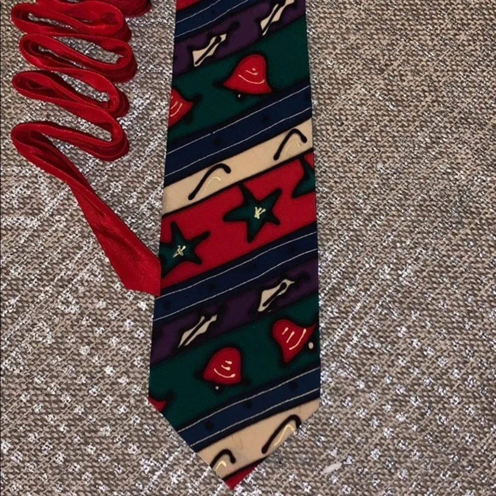 TIE Robert Daskal Beautiful Colors Pre Own…
